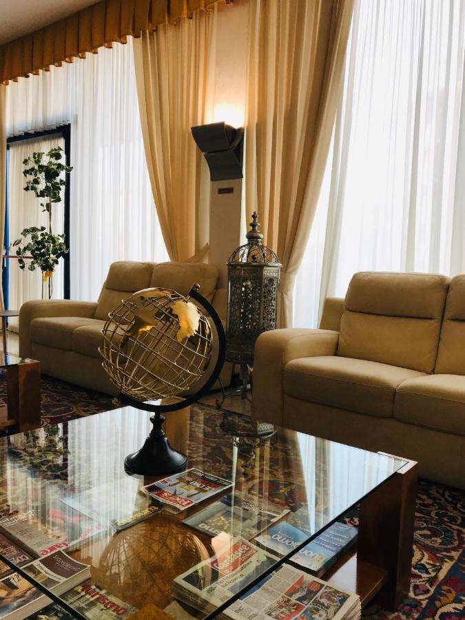 Hotel Krystal Bussolengo Luaran gambar