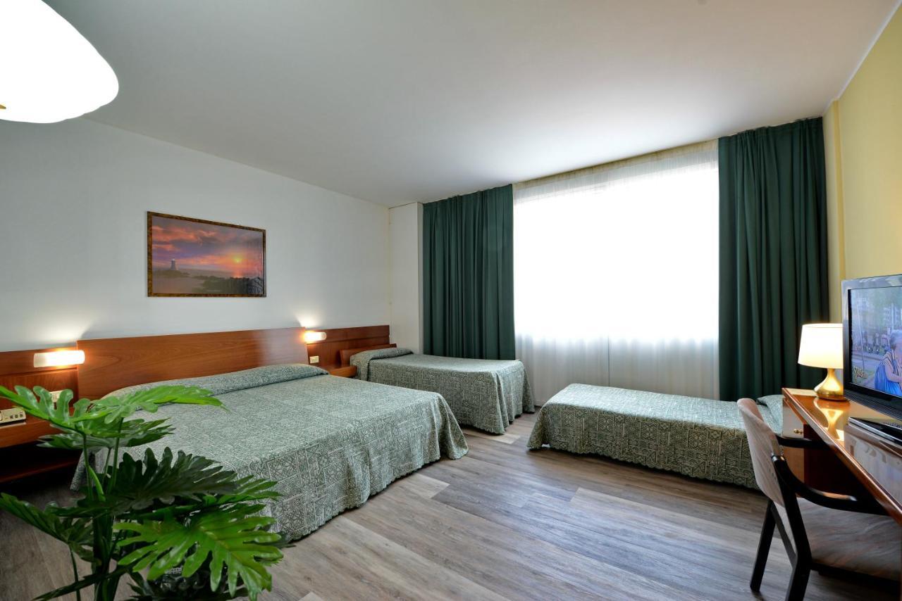 Hotel Krystal Bussolengo Luaran gambar